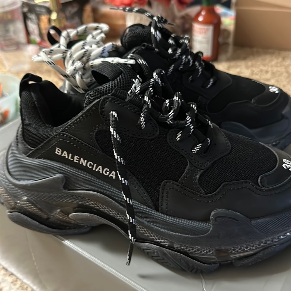 Black balenciaga